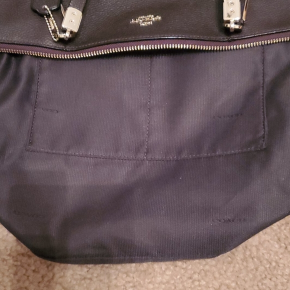 Authentic Coach Chocolate Handbag - Picture 7 of 8